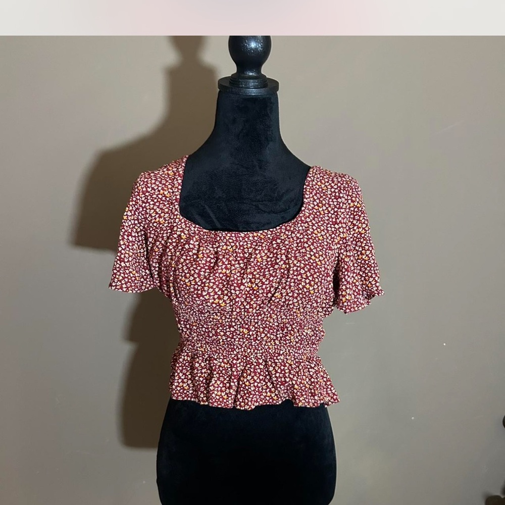Arizona Jean Company Red Floral Blouse